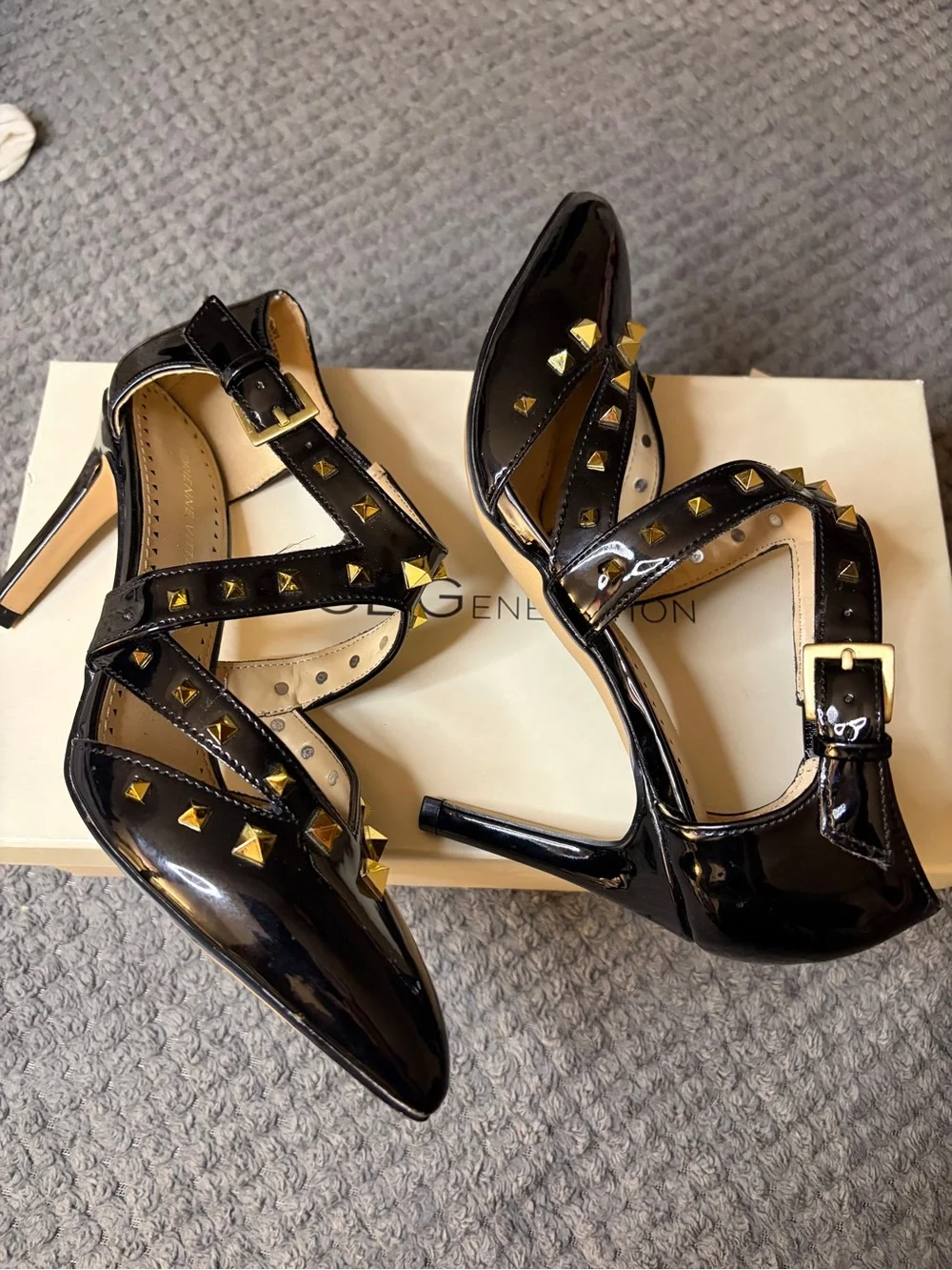 Adrienne Vittadini Black Patent Pointed-Toe Studded Strappy Heels size 6
